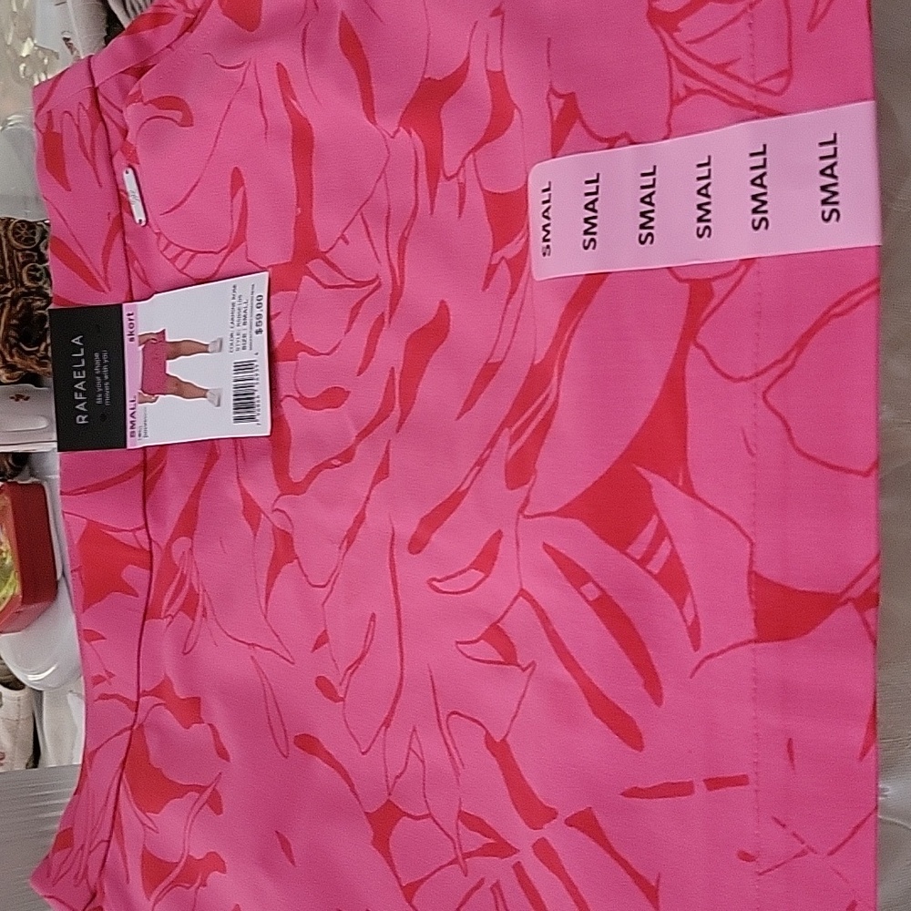 NEW WITH TAG SKORT